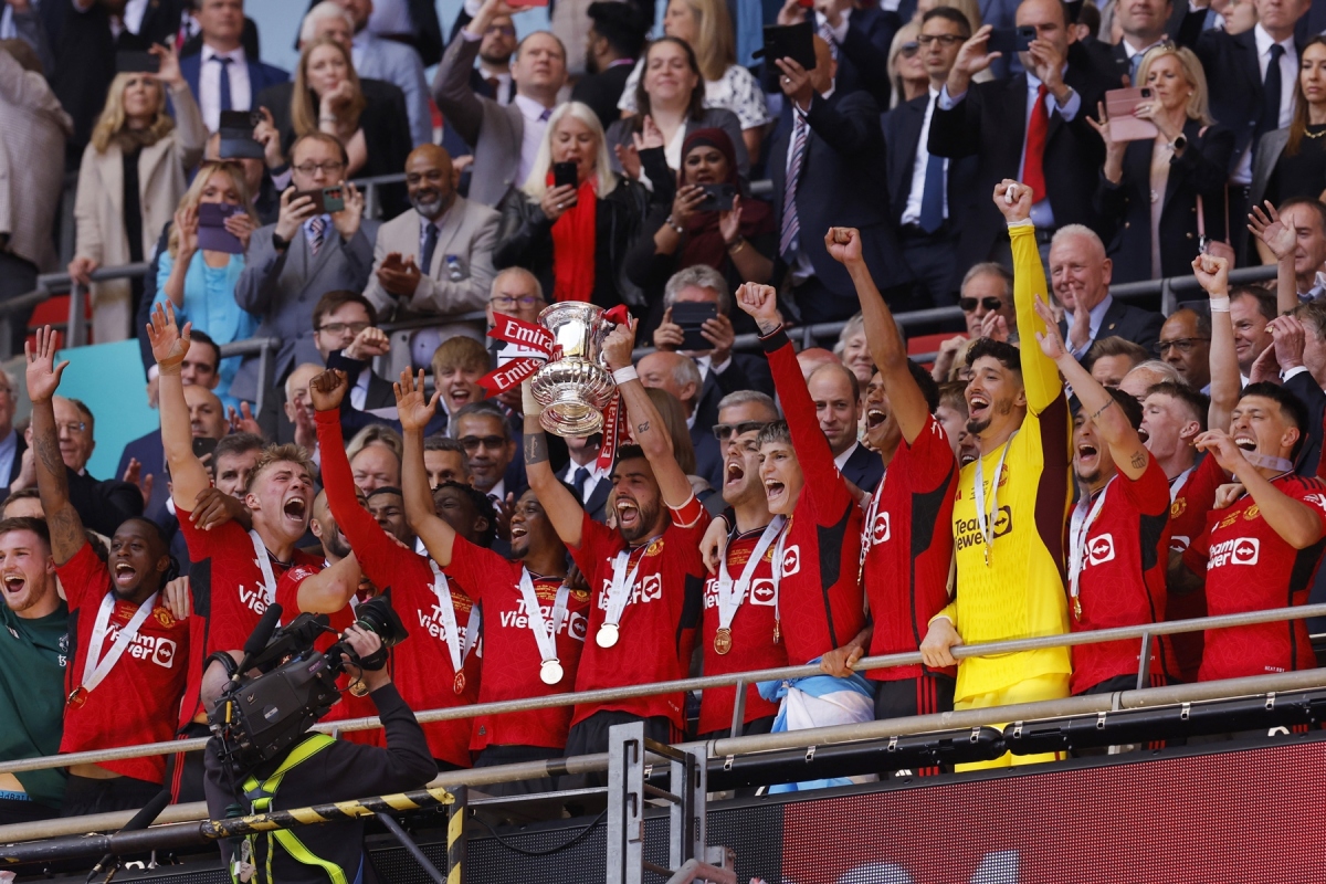 MU lên ngôi vô địch FA Cup sau khi giành chiến thắng 2-1 trước Man City trong trận chung kết trên sân Wembley.