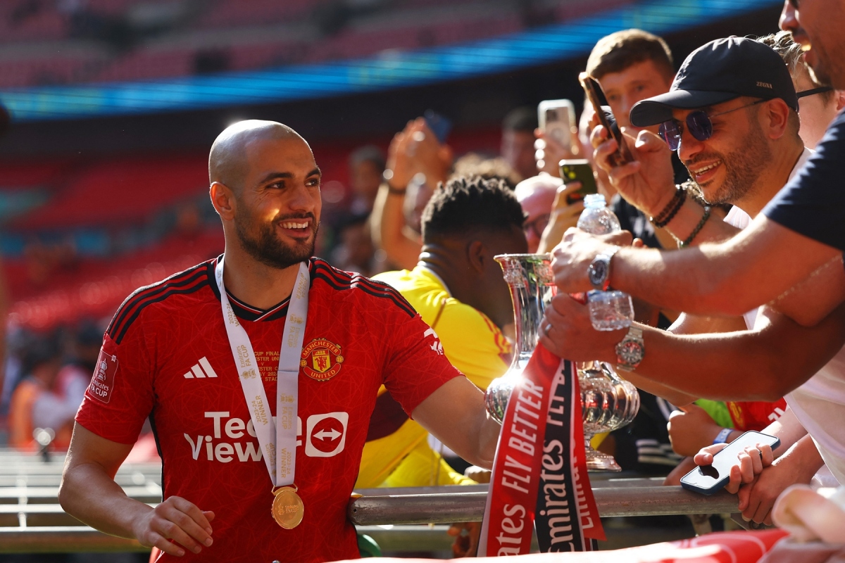 Chức vô địch FA Cup giúp cầu thủ và người hâm mộ MU giải toả bầu không khí ngột ngạt sau khi đứng thứ 8 ở Ngoại hạng Anh 2023/2024 với hàng loạt thống kê tệ hại.
