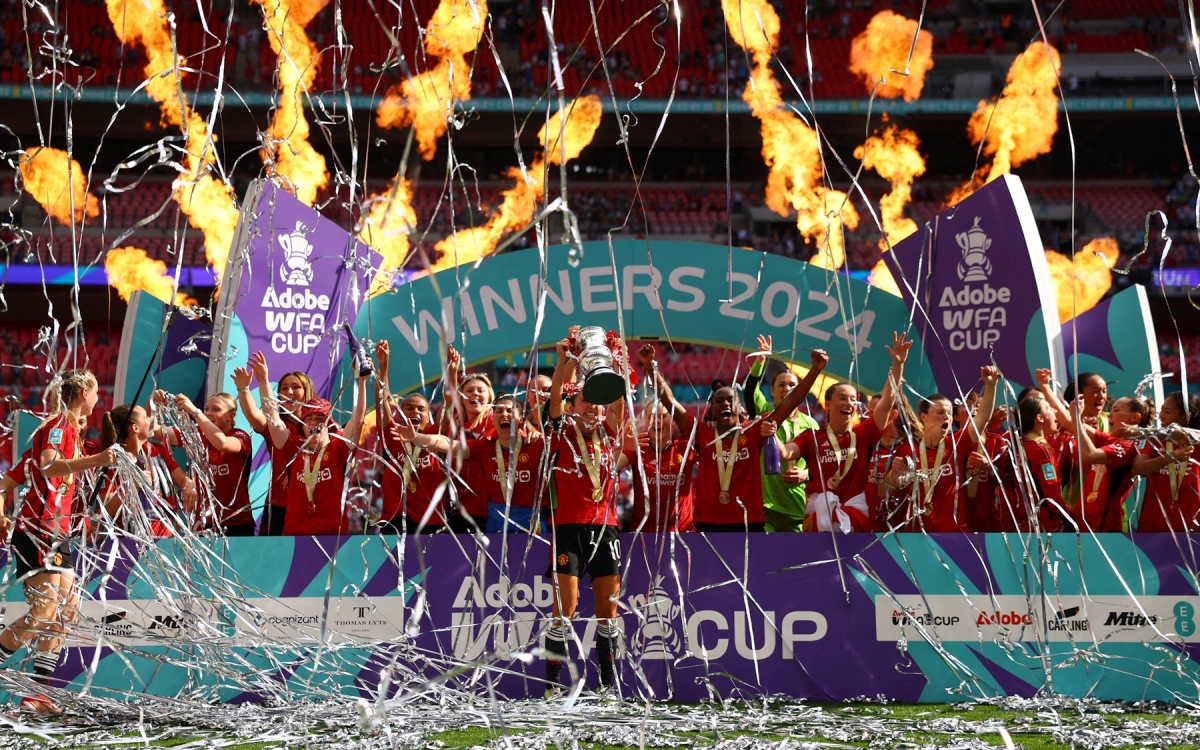 Đội nữ MU thắng đậm 4-0 trước đội nữ Tottenham để lên ngôi vô địch FA Cup nữ 2023/2024.