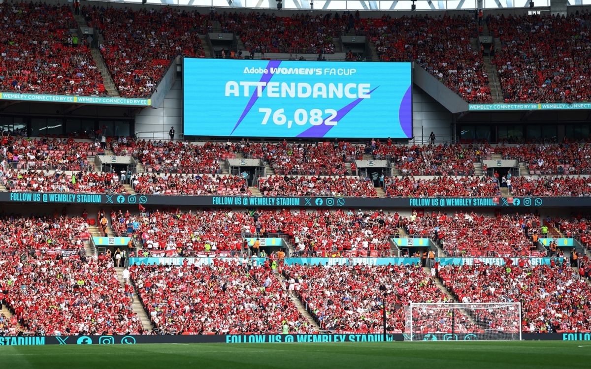 Có tới 76.082 khán giả tới sân Wembley cổ vũ trận chung kết FA Cup nữ mùa này.