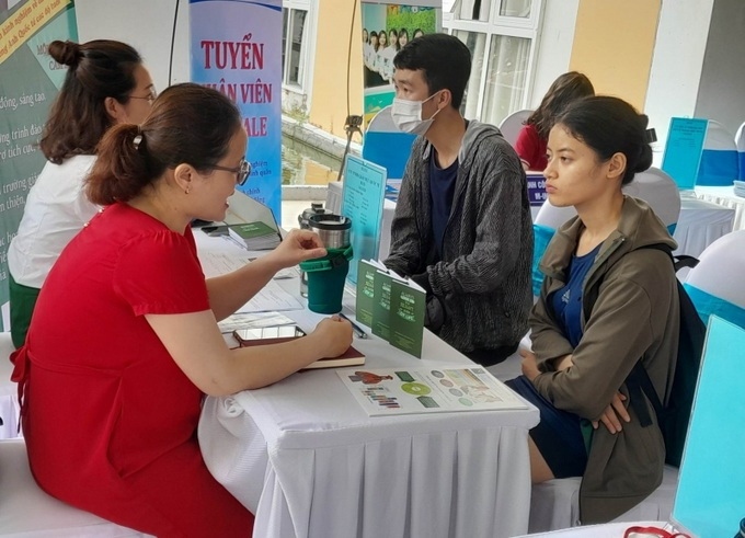 Ngày hội, sàn giao dịch việc làm ở Đà Nẵng.