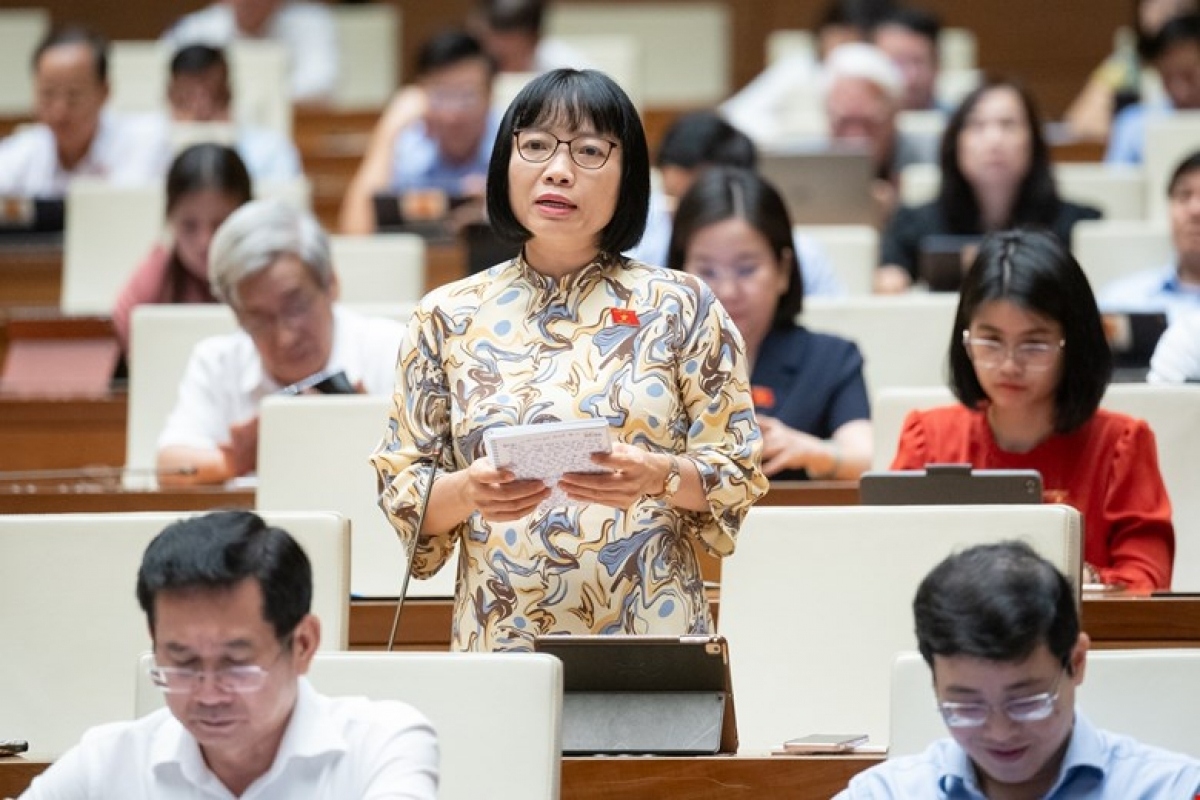 Đại biểu Nguyễn Thị Việt Nga, đoàn đại biểu Quốc hội tỉnh Hải Dương