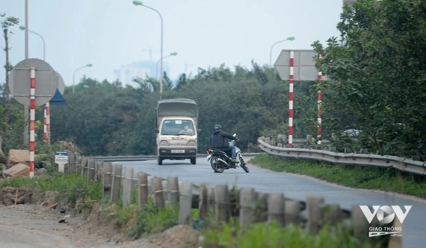 Bất cứ phương tiện nào vi phạm giao thông cũng có thể gây tắc đường, tai nạn, nên cần bị xử phạt như nhau.