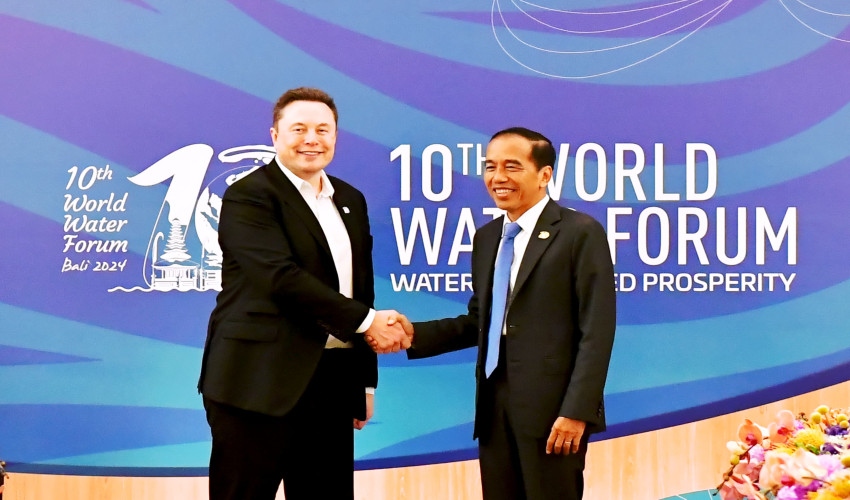 Tổng thống Indonesia Joko Widodo gặp Tỷ phú Elon Musk tại Diễn đàn Nước thế giới lần thứ 10 tại Bali.
(Ảnh: WWF)