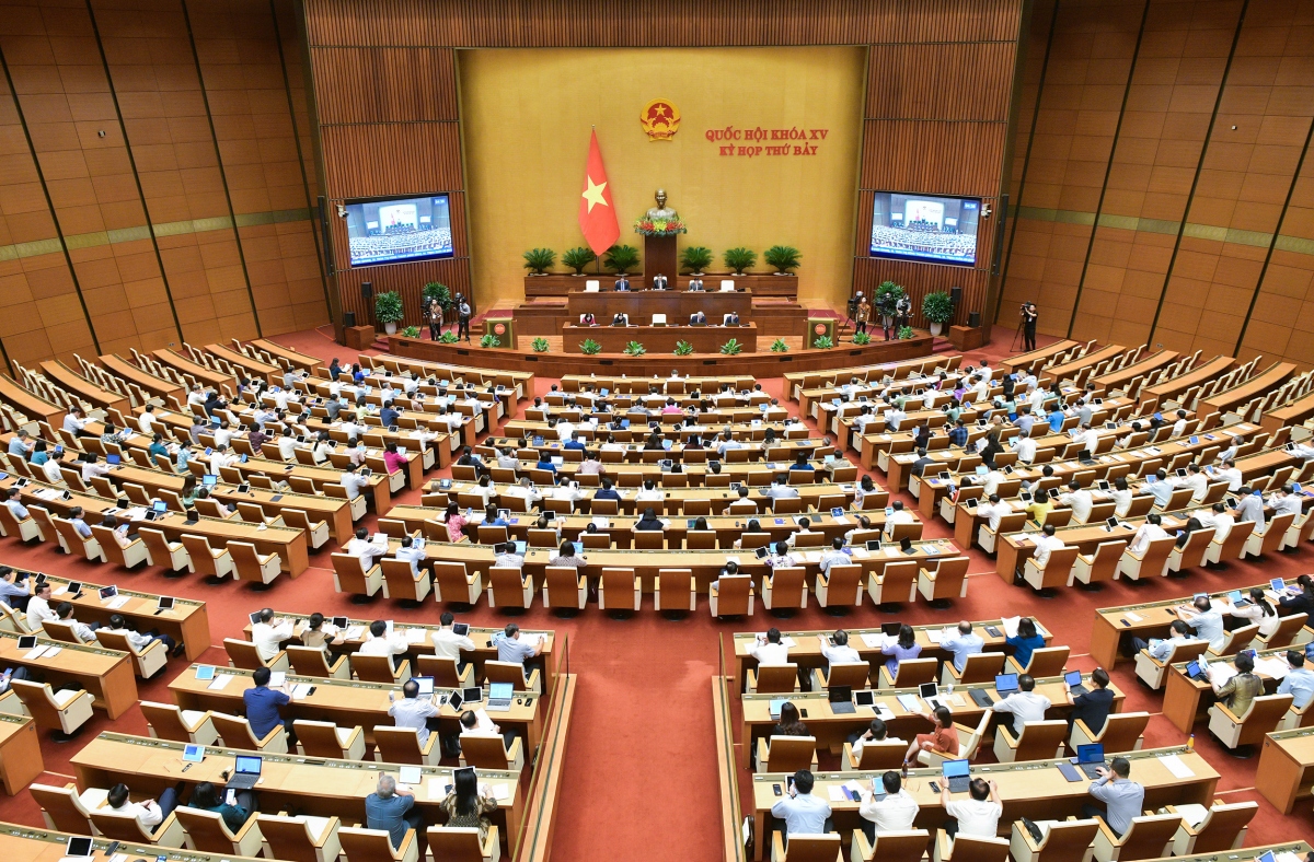 Sáng 28/5, Quốc hội thảo luận tại hội trường về dự án Luật Tổ chức TAND (sửa đổi).