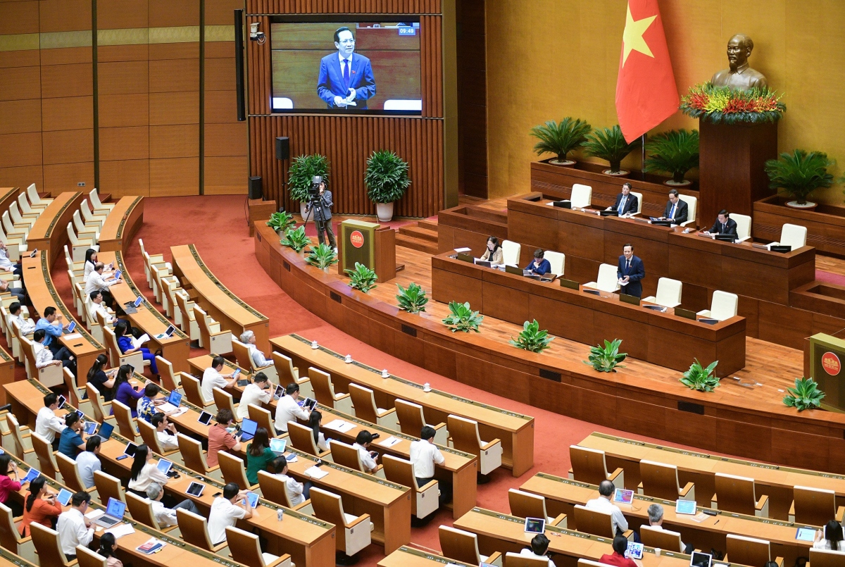 Quốc hội dành cả ngày 27/5 thảo luận tại hội trường về một số nội dung còn ý kiến khác nhau của dự thảo Luật Bảo hiểm xã hội sửa đổi.