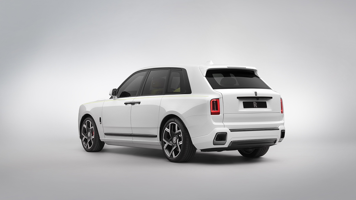 Rolls-Royce Cullinan Series vừa được giới thiệu tại Việt Nam với giá từ 36 tỷ đồng.