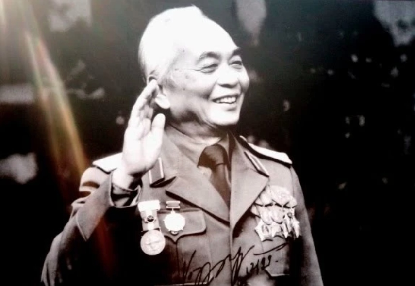 Đại tướng Võ Nguyên Giáp.