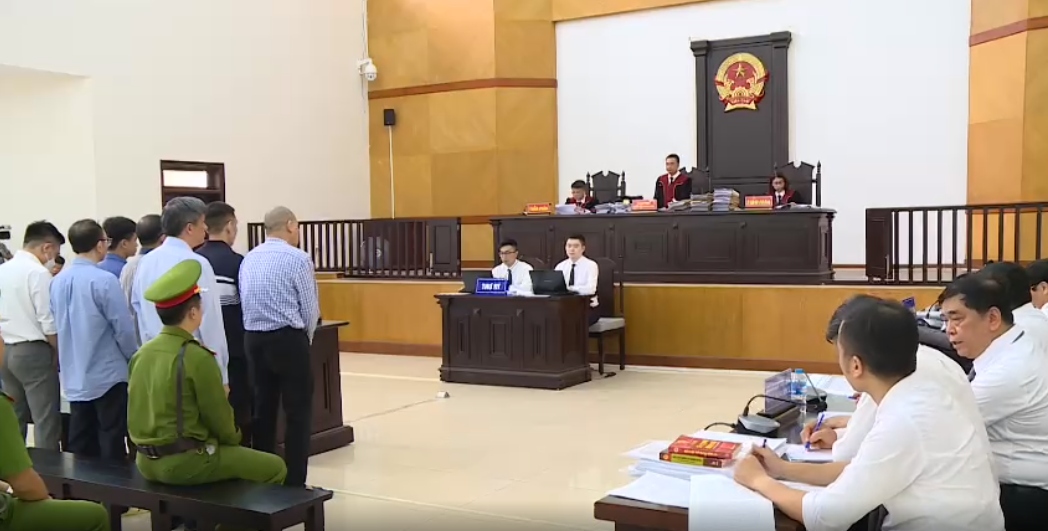 Toàn cảnh phiên tòa