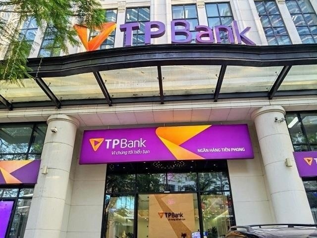 Trường hợp phát hiện vụ việc có dấu hiệu tội phạm, Trưởng đoàn thanh tra phải báo cáo Người ra quyết định thanh tra xem xét, quyết định chuyển ngay sang cơ quan điều tra để xử lý theo quy định của pháp luật.