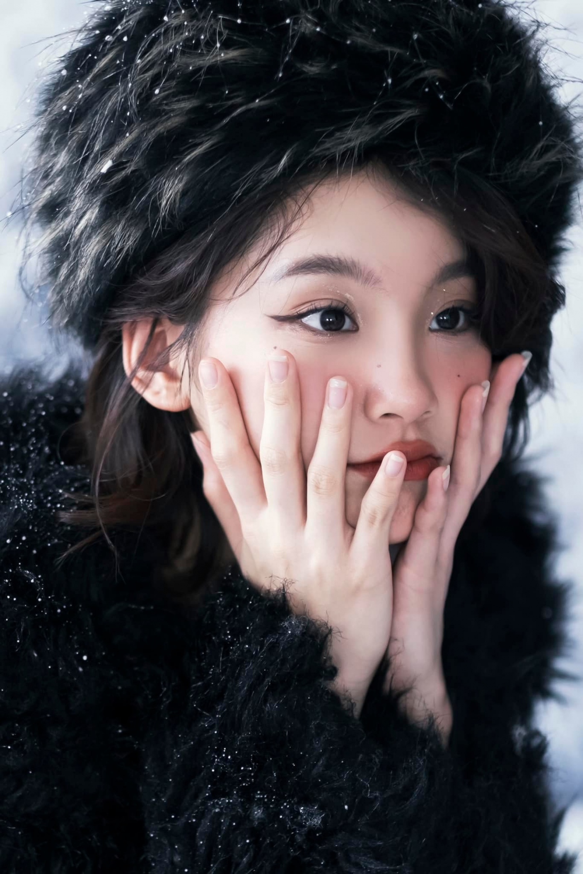 Dù được khen ngợi về diễn xuất song Thu Hà Ceri thấy bản thân cần phải học tập, trau dồi thêm vì đôi khi còn thấy chưa ưng ý với các phân đoạn có mình tham gia.