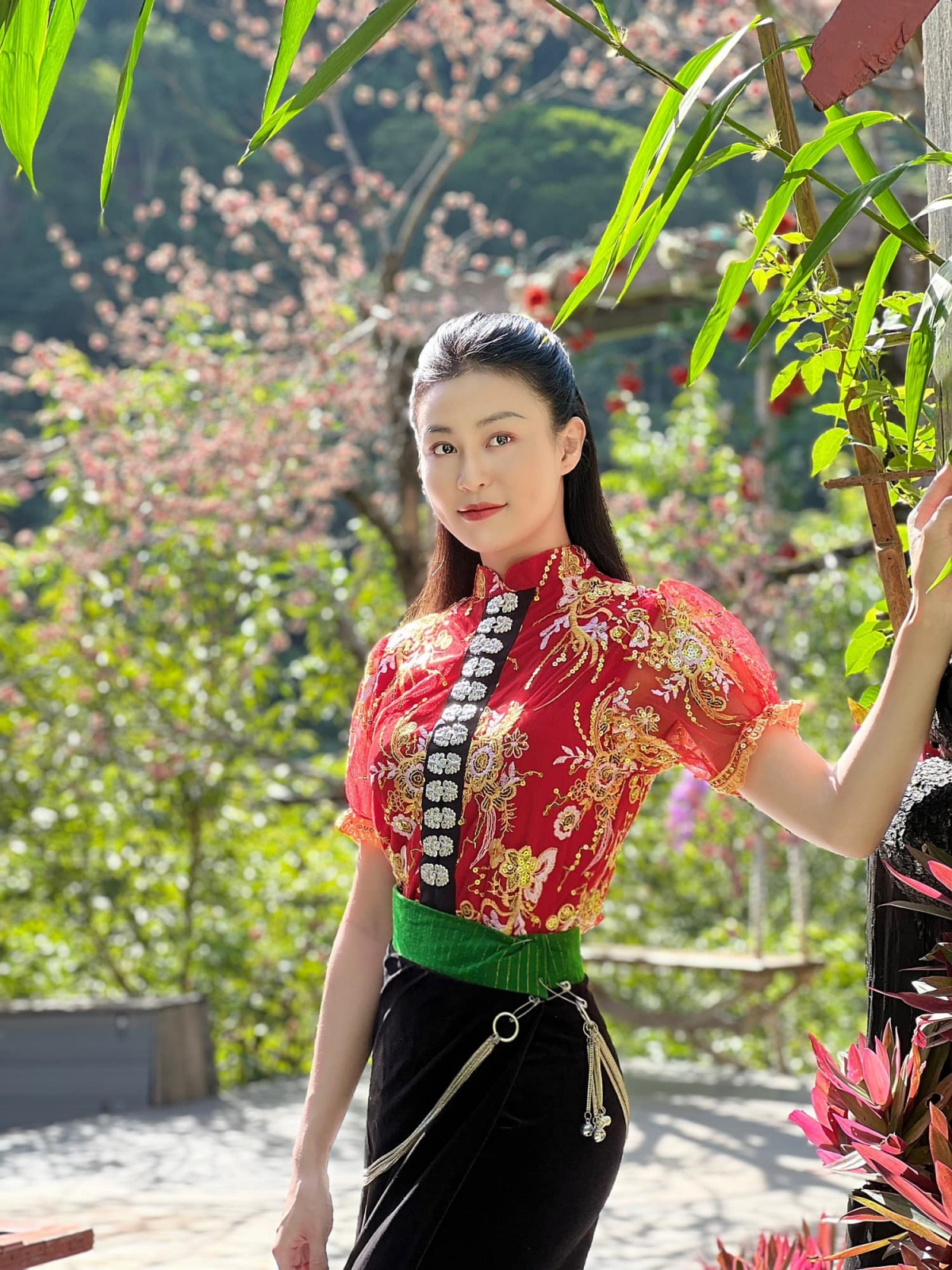Chia sẻ về định hướng hình ảnh cũng như dự định trong tương lai, Quỳnh Châu cho biết: "Tôi thích vẻ đẹp truyền thống nhưng cũng hiện đại, thích sự quyến rũ nhưng sang trọng chứ không phải hở hang khoe thân. Đôi lúc tôi cũng thích sự cá tính, năng động trẻ trung. Là một diễn viên, tôi muốn khán giả khi nghĩ tới Quỳnh Châu là một diễn viên đa dạng phong cách chứ không một màu".