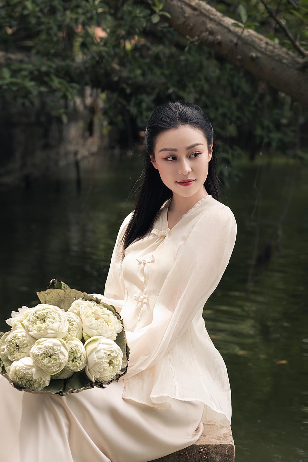 Nhiều khán giả đang hy vọng rằng với lợi thế về ngoại hình cùng với khả năng nhập vai xuất sắc, Quỳnh Châu sẽ được đảm nhận thêm nhiều vai diễn trong tương lai.