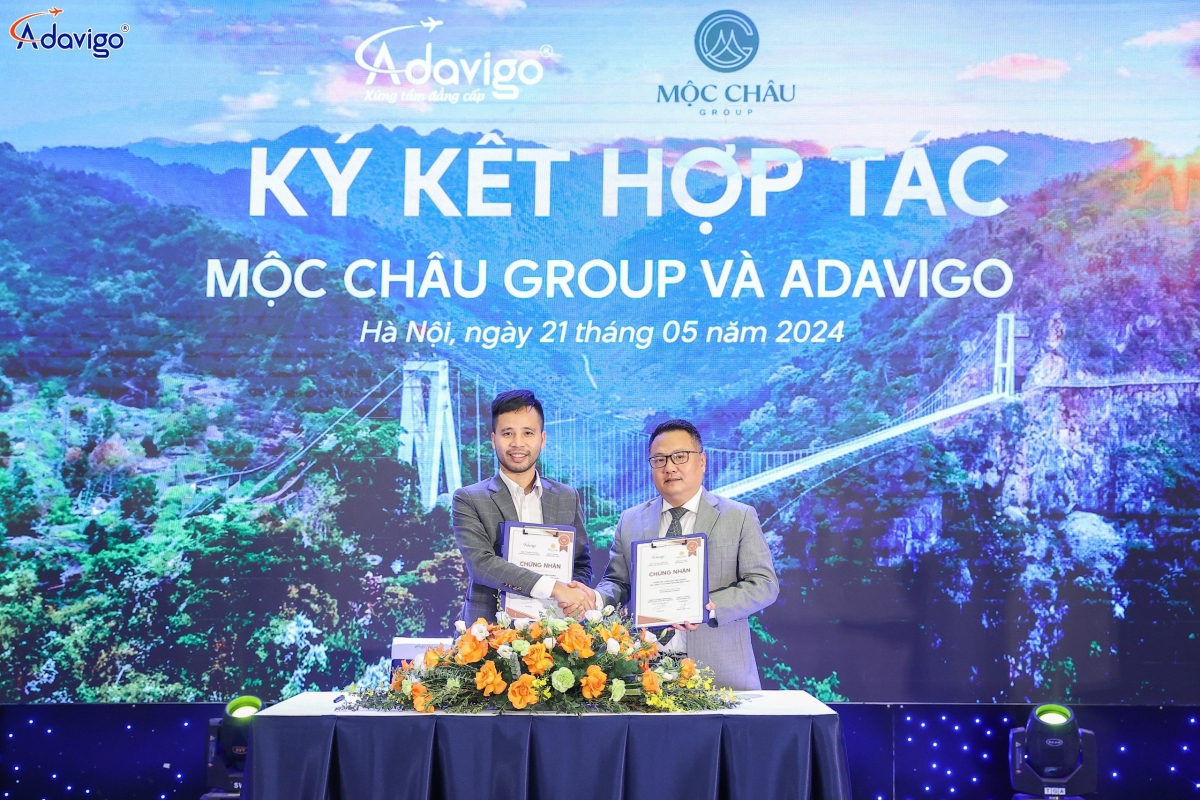 Ông Vũ Tiến Văn - Giám đốc Công ty Cổ phần Thương mại và dịch vụ quốc tế Đại Việt tại lễ ký kết với đơn vị cung ứng dịch vụ tại Mộc Châu