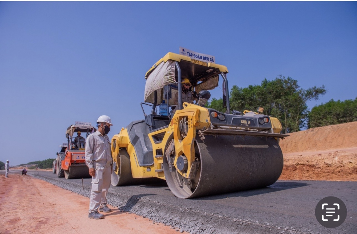 Nhân lực tay nghề cao của Tập đoàn Đèo Cả 100% đều được đào tạo, tập huấn lại sau khi được tuyenr dụng.