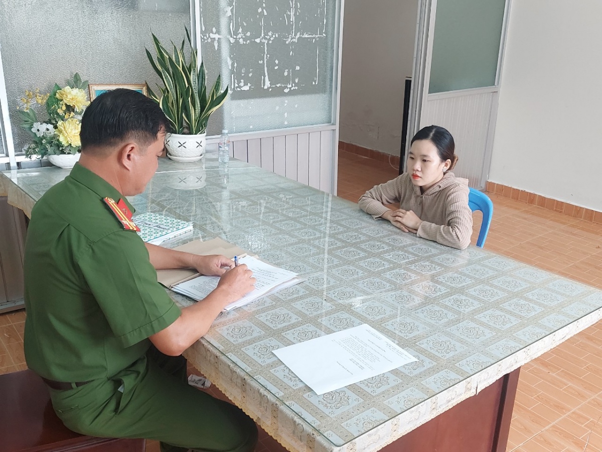 Đối tượng Nguyễn Thị Trang Anh tại cơ quan chức năng