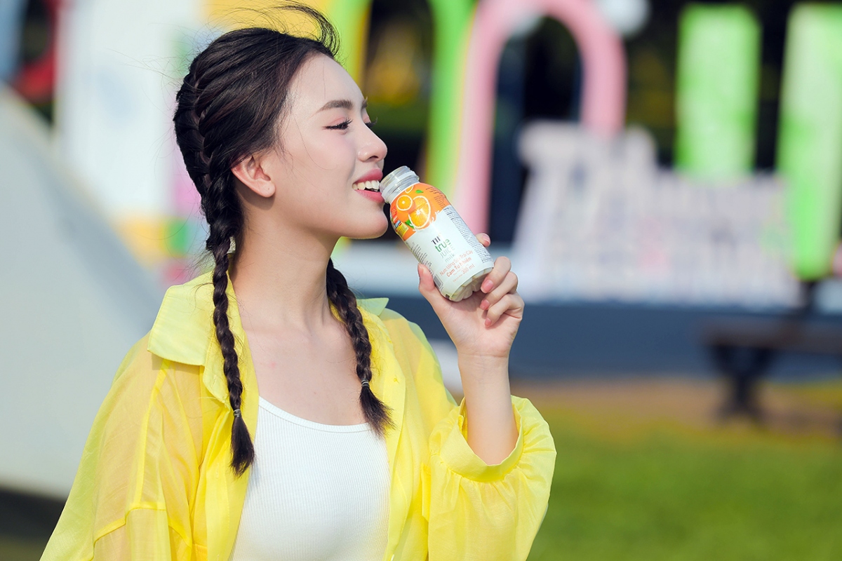 Nước uống sữa trái cây TH true JUICE milk – Top 5 đồ uống được game thủ yêu thích nhất tại Vietnam GameVerse 2024 sẽ mang lại nguồn năng lượng dồi dào, vitamin và khoáng chất cho người dùng