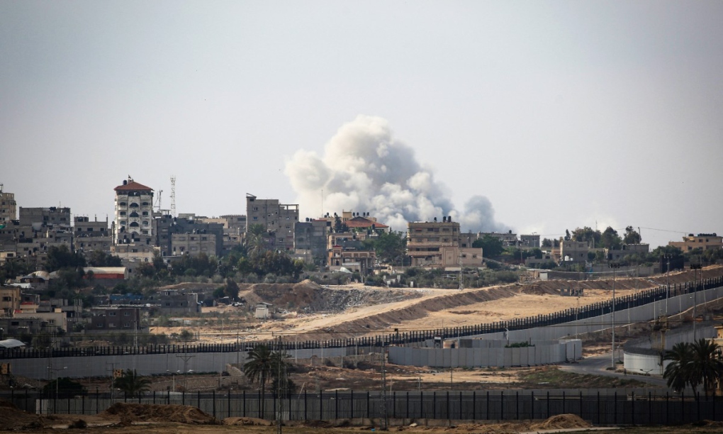 Khói bốc lên tại phía Đông Rafah ngày 13/5. Ảnh: AFP