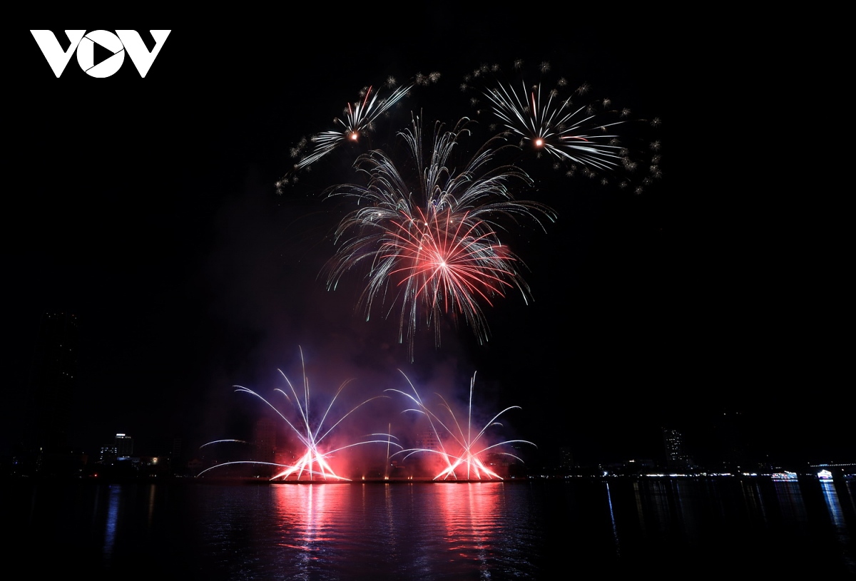 This year’s festival themed “Made in Unity – Radiant on Five Continents” conveys the message of a world of peace, friendship, and humanity. It honours values that inspire the community.
