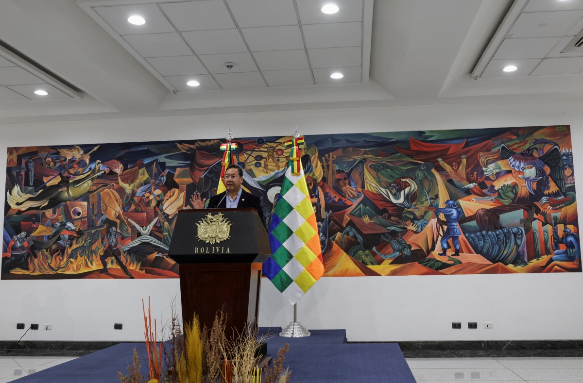 Tổng thống Bolivia Luis Arce tham dự cuộc họp báo ở Casa Grande del Pueblo. Ảnh: Reuters