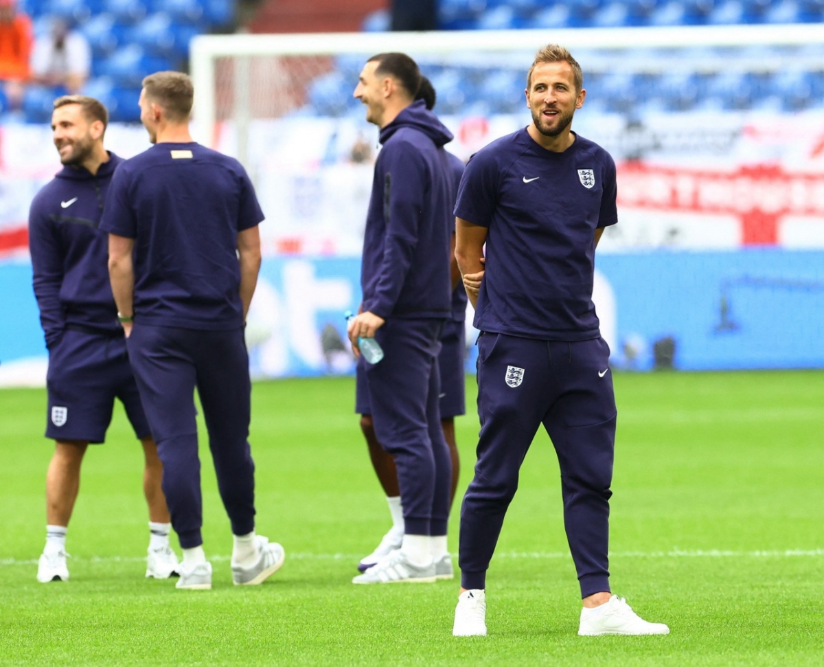 Harry Kane nở nụ cười đầy tự tin (Ảnh: Reuters)
