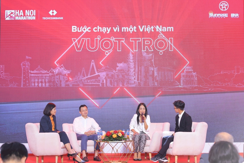 Với thông điệp “Bước chạy vì một Việt Nam vượt trội”, giải chạy nhằm lan tỏa ý thức về lối sống khỏe mạnh, năng động đến với cộng đồng