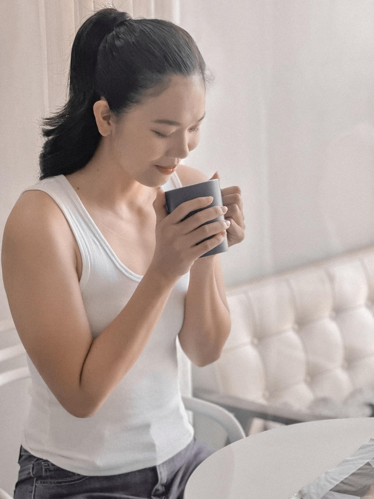  Công chúng không tiếc lời khen ngợi trước sự "lột xác" của cựu kình ngư. "Xinh quá, không nhận ra Ánh Viên nữa luôn". "Hợp phong cách này ghê. Chăm chỉ lên đồ như này thường xuyên nhé Ánh Viên ơi".