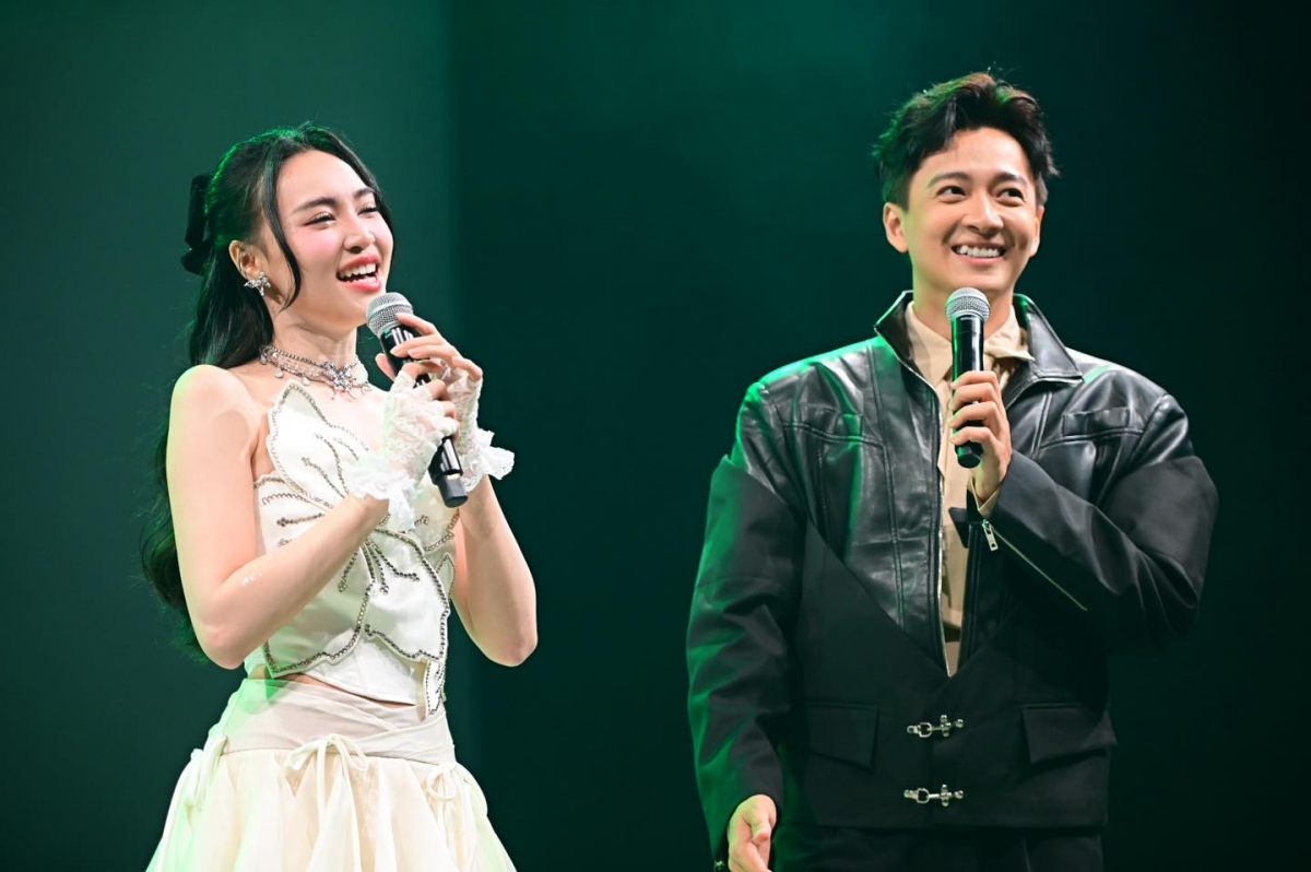 Ngô Kiến Huy cùng Ninh Dương Lan Ngọc khuấy động fan meeting tại Nhật Bản. Cả hai mang đến màn kết hợp ăn ý, vũ đạo đẹp mắt cùng sự tương tác ấn tượng trên sân khấu.