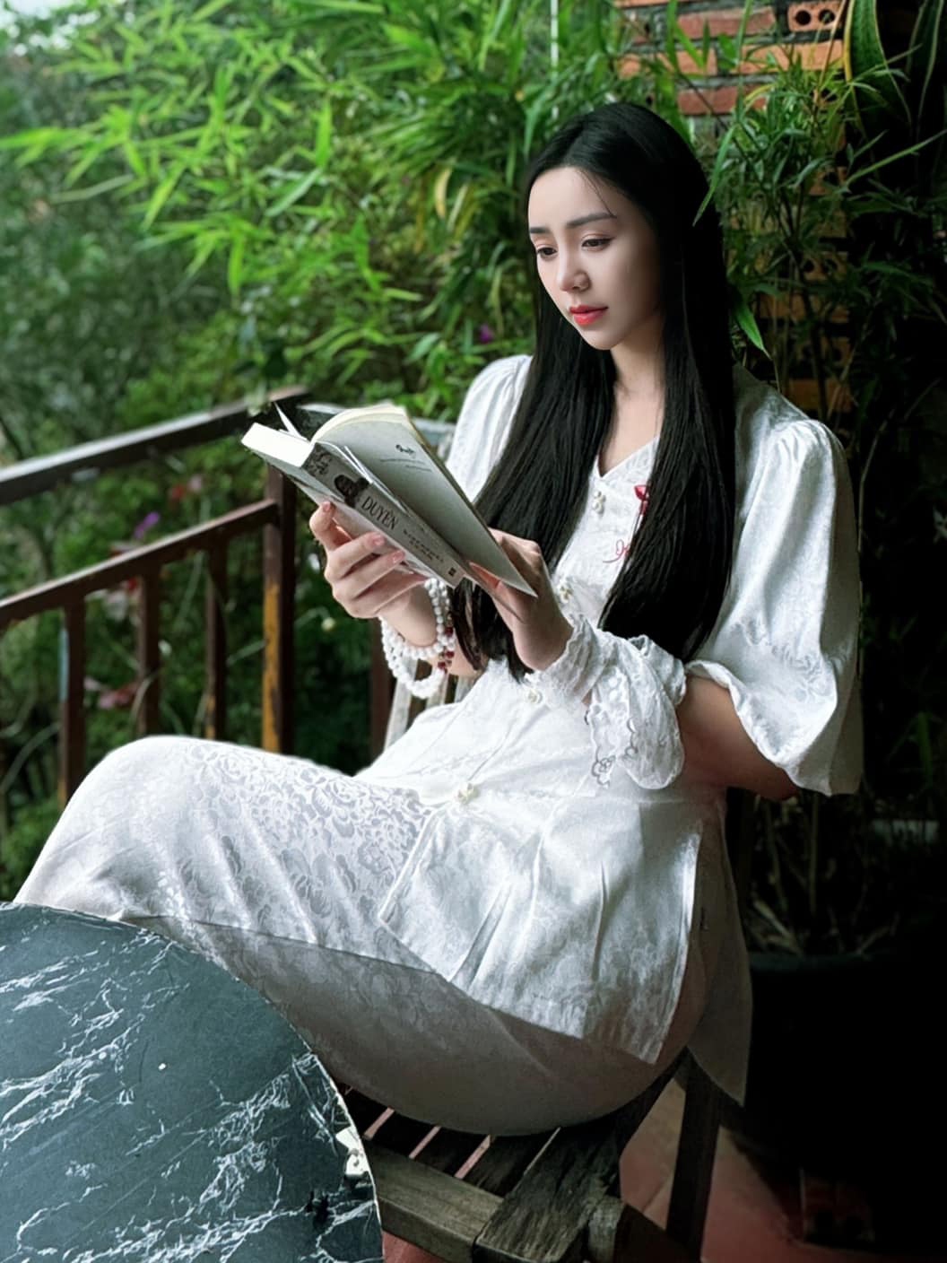 Quỳnh Kool đi tìm bình yên trong chuyến du lịch “chữa lành”. Nữ diễn viên sở hữu gương mặt xinh xắn, ngọt ngào tựa “thần tiên tỷ tỷ”. (Nguồn: FBNV)