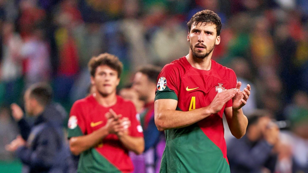 Trung vệ Ruben Dias (ĐT Bồ Đào Nha) 80 triệu Euro.