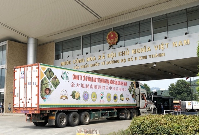 Trung Quốc là đối tác thương mại lớn nhất và là thị trường xuất khẩu lớn thứ hai của Việt Nam (Ảnh minh họa: KT)