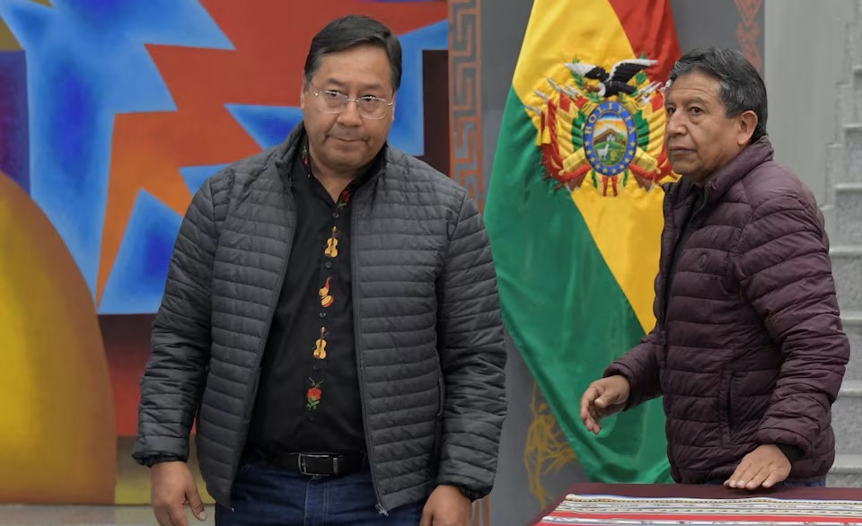 Tổng thống Bolivia, ông Luis Arce trước khi bổ nhiệm các chỉ huy quân sự mới (Ảnh: Reutes)