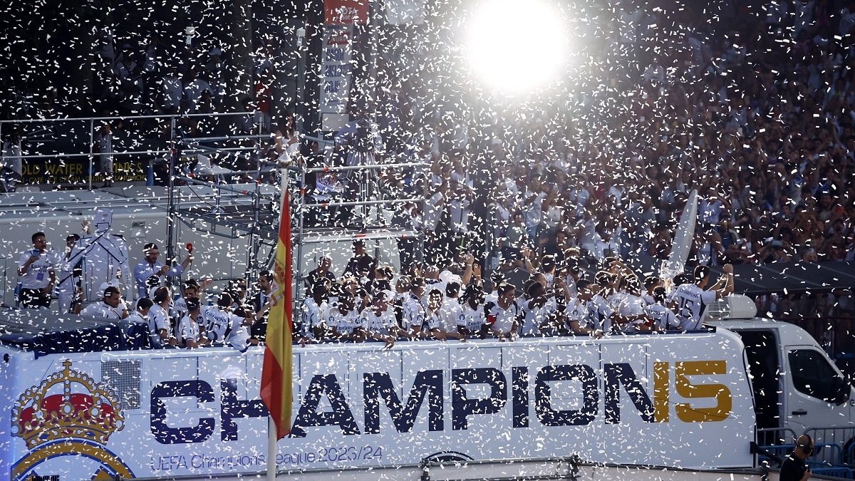 Đêm 2/6 (giờ Việt Nam), Real Madrid tổ chức lễ  diễu hành mừng chức vô địch Cúp C1 châu Âu 2023/2024. 