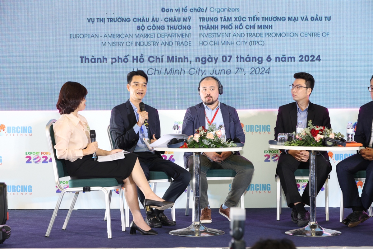 Ông Võ Trung Hiếu – Giám đốc Kinh doanh Quốc tế Vinamilk – chia sẻ về các kinh nghiệm xuất khẩu của Vinamilk