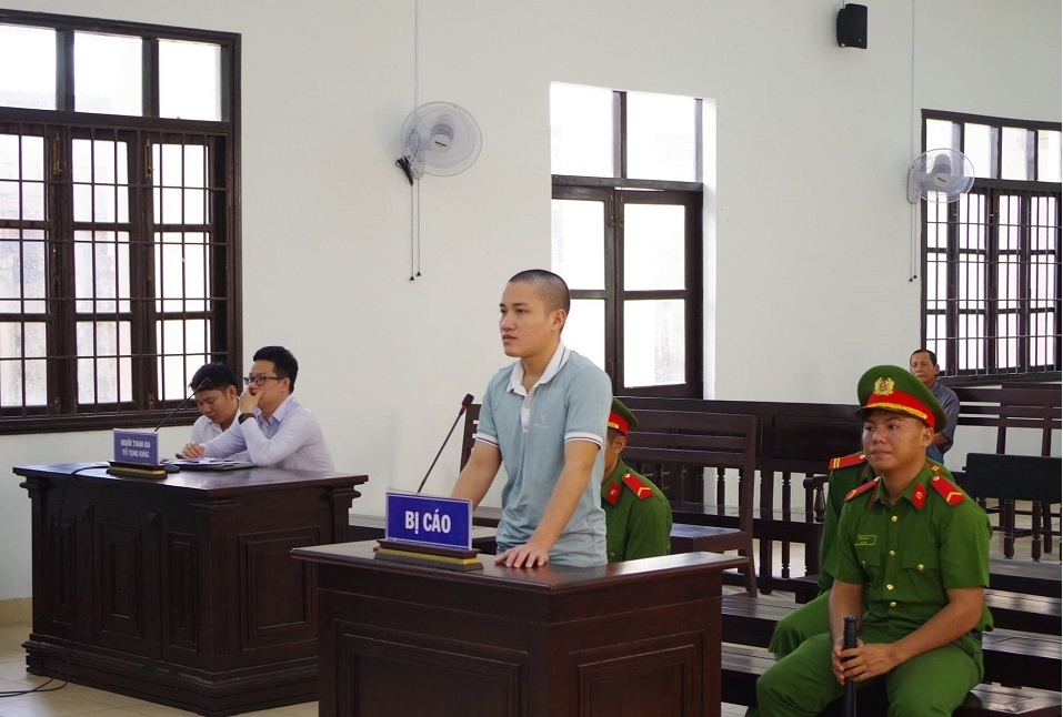Bị cáo Ca Dá Tỉnh tại phiên toà sơ thẩm.
