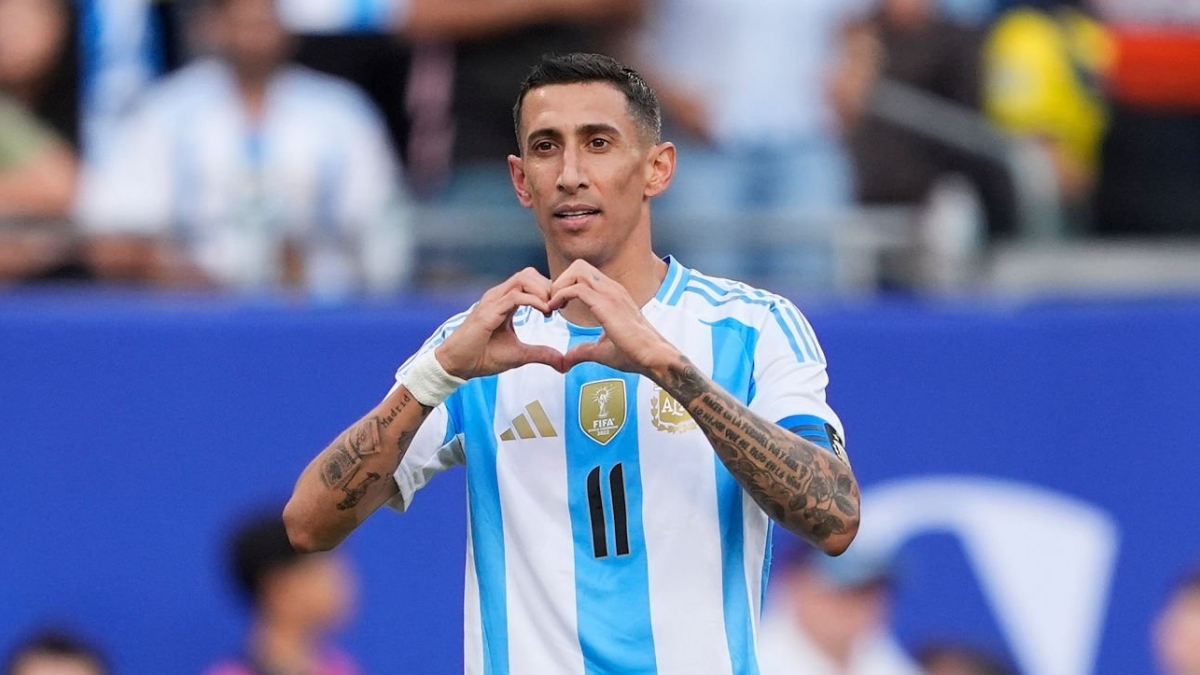 Di Maria ghi bàn mở tỉ số cho Argentina (Ảnh: Getty Images).