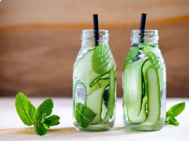 Nước dưa chuột bạc hà là thức uống mát lạnh, giải khát rất tốt cho gan