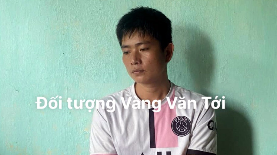Đối tượng Vàng Văn Tới tại cơ quan công an