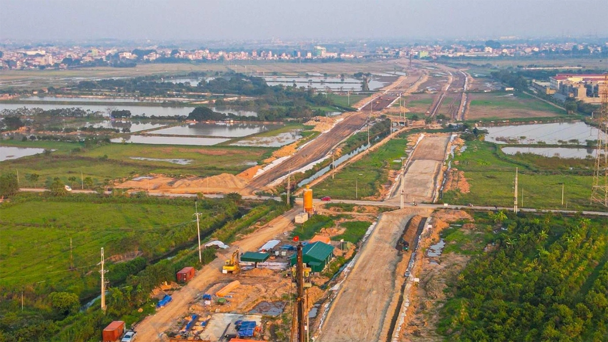 Thi công đường vành đai 4, đoạn qua huyện Thường Tín (ảnh minh họa)