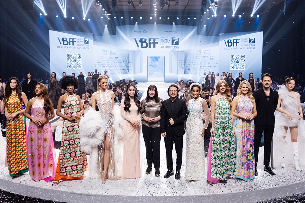 The fashion festival also sees the participation of Toni-Ann Singh, winner of Miss World 2019, along with international delegates such as Miss World Africa Lesego Chombo and Miss World Europe Jessica Gagen.