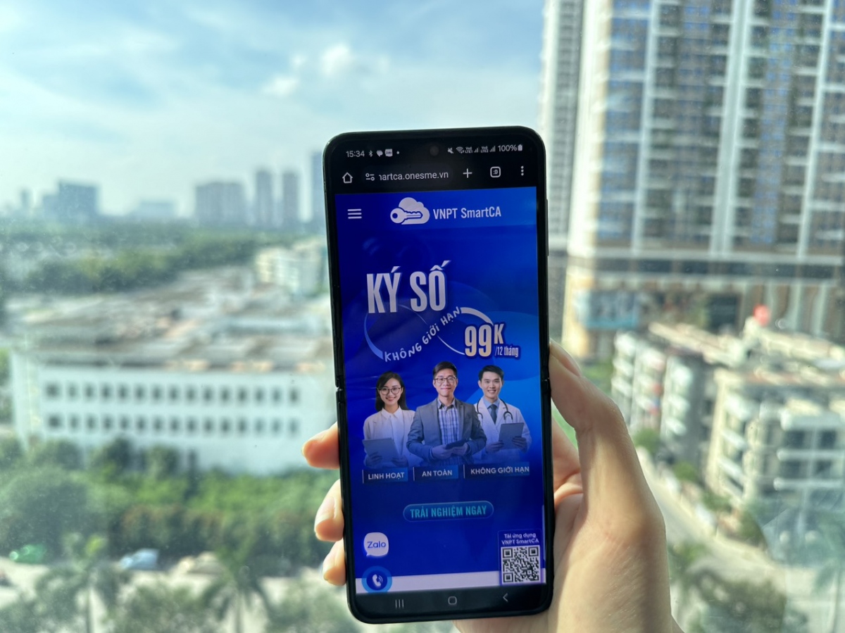 Tập đoàn VNPT vừa triển khai gói cước VNPT Smart CA New với giá chỉ 99.000 đồng,
miễn phí khởi tạo và ký số không giới hạn lượt ký trong 1 năm