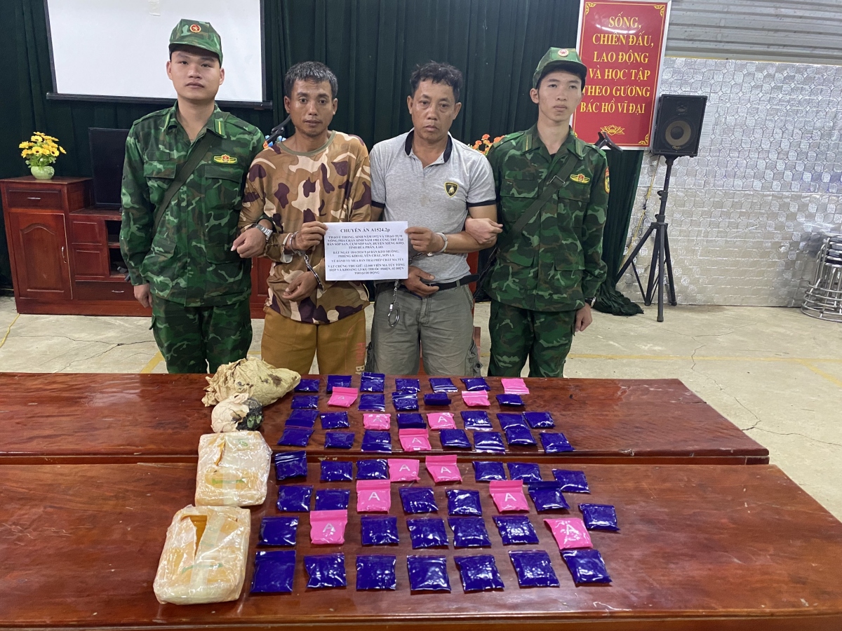 Hai đối tượng cùng tang vật