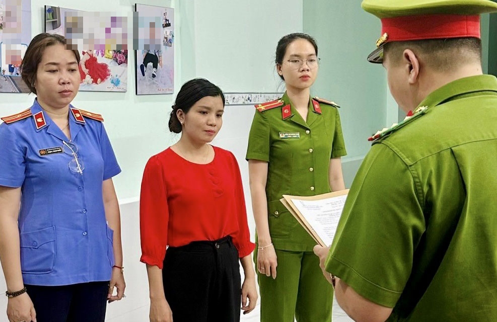 Công an áp dụng biện pháp ngăn chặn các đối tượng khác có liên quan. (Ảnh: CACC)