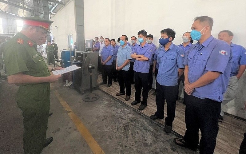 Khám xét Trung tâm đăng kiểm xe cơ giới 60-04D