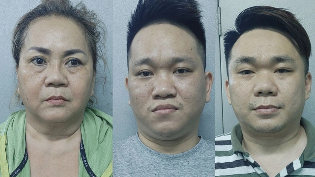 Trịnh Thị Hòa cùng 2 con trai bị khởi tố về tội Mua bán trái phép chất ma túy. Ảnh: Công an cung cấp/dantri.com.vn phát