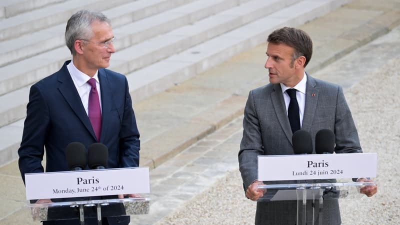 Tổng thống Pháp Emmanuel Macron (phải) và Tổng thư ký NATO Jens Stoltenberg tại cuộc họp báo ngày 24/6 ở điện Élysée, Pháp - Ảnh: BFMTV
