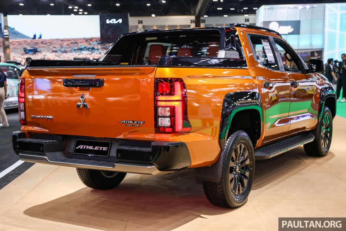 Xe chia sẻ nền tảng với đồng hương Navara.