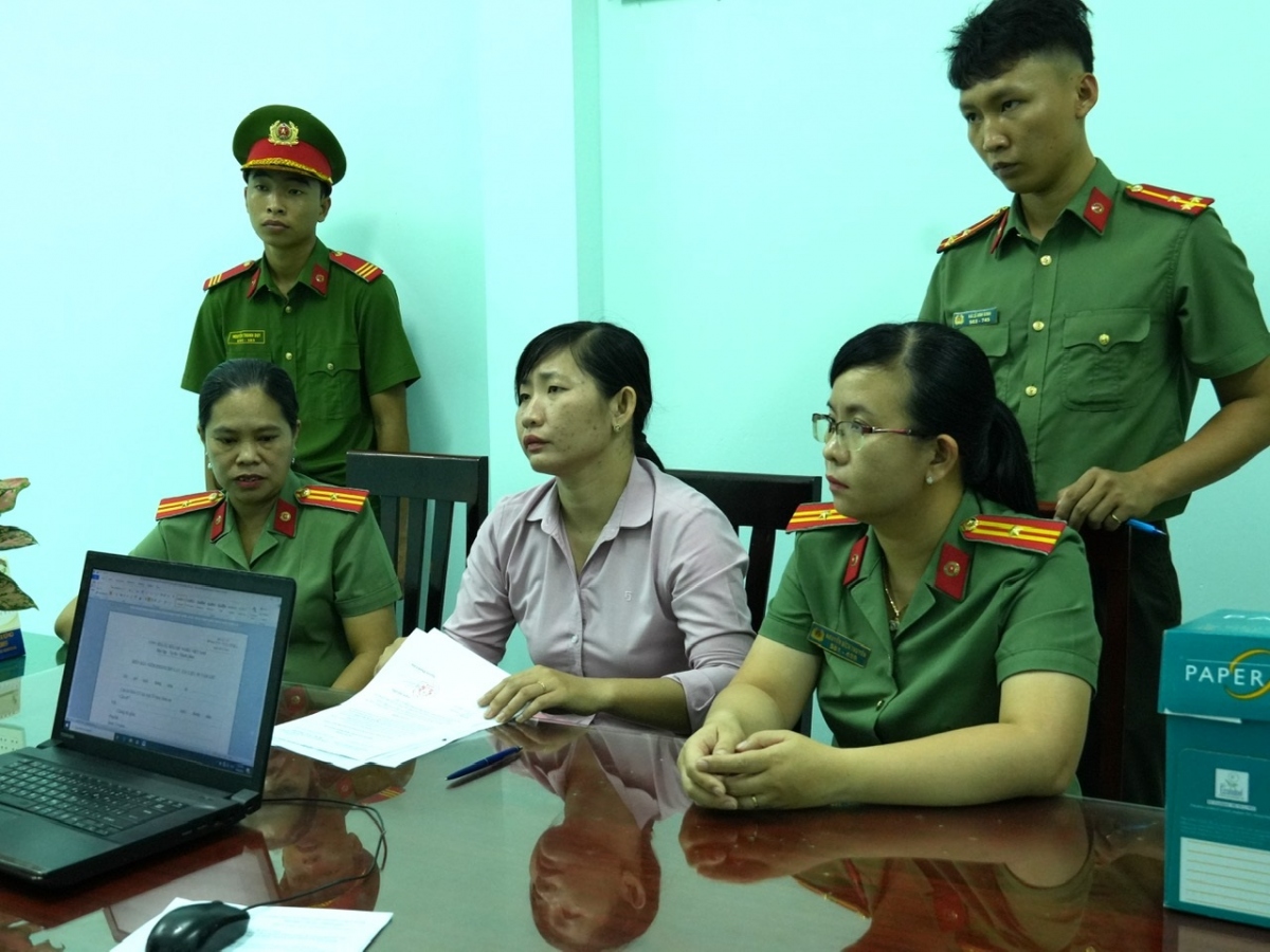 Nguyễn Thị Ngọc Diễm tại cơ quan Công an tỉnh Hậu Giang- Ảnh Vị Thanh