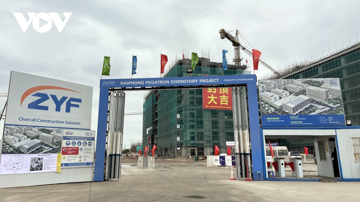 Dự án Nhà ở công nhân Công ty TNHH Pegatron Việt Nam đang được xây dựng tại KCN Đình Vũ -
Cát Hải, Hải Phòng