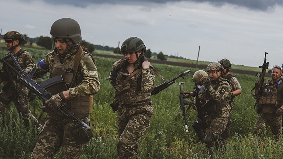 Nữ quân nhân Ukraine. Ảnh: Anadolu.